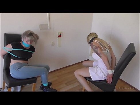 ❤️ Adicta / amarrada e amordazada / damisela en apuros ❤️❌ Vídeo de puta en % gl.hentaidude.ru %