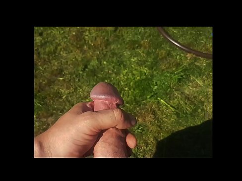 ❤️ A guapa quente recibe o seu coño rosa fodido e corre cun chorro nun xardín de verán ❤️❌ Vídeo de puta en % gl.hentaidude.ru %