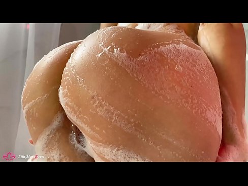 ❤️ Morena masturba o coño cun vibrador ata un orgasmo intenso na ducha ❤️❌ Vídeo de puta en % gl.hentaidude.ru %